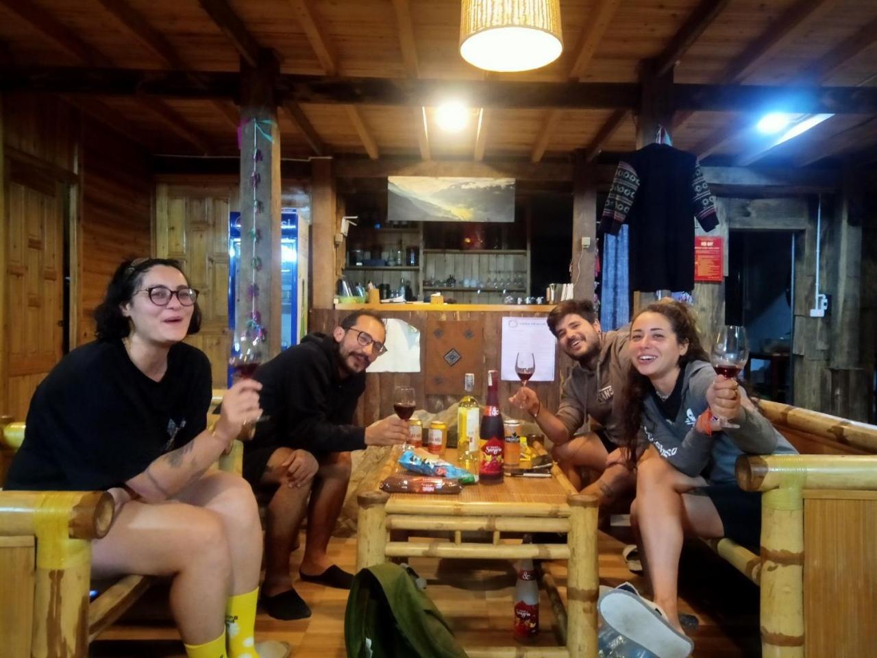 Tavan Dragon House Lao Cai Eksteriør billede